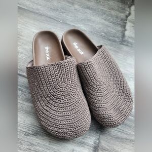 The Sak Bolinas Clog in Crochet and Leather W7
